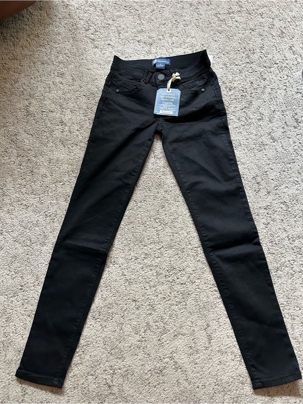 Democracy Women's Black Skinny Jeans - Classic Slim Fit
